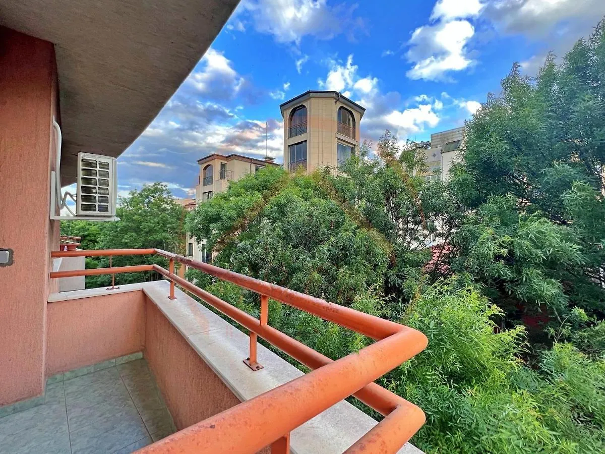 Tranquil Retreat In The Heart Of Sofia: 2Br Apartment