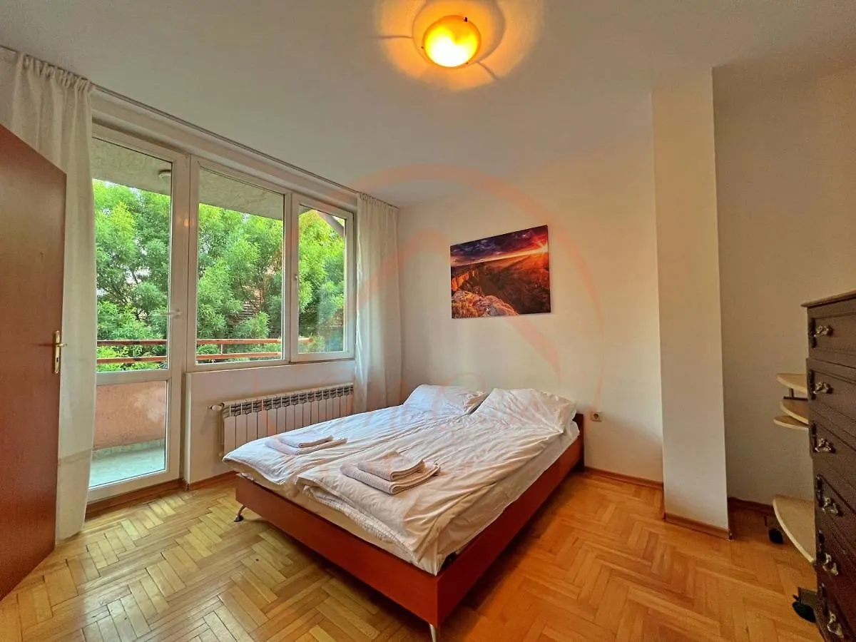 Tranquil Retreat In The Heart Of Sofia: 2Br Apartment Sofia